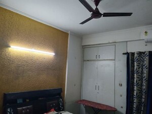 Furnished Amenities in 1 RK Apartment at Park View Apartments Noida, Sector 29 – for Rent