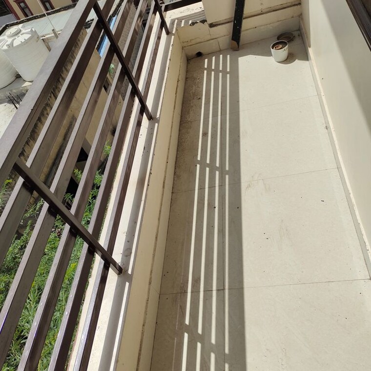 Balcony, chattarpur 1 Bedroom 450 Sq.Ft. Builder Floor In Chattarpur Delhi 9774409