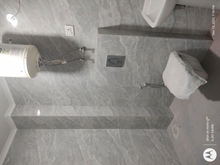 Bathroom, mehrauli 3 Bedroom 1200 Sq.Ft. Builder Floor In Mehrauli Delhi 9774420