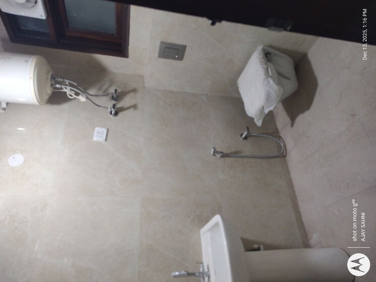 Bathroom, mehrauli 3 Bedroom 1200 Sq.Ft. Builder Floor In Mehrauli Delhi 9774420