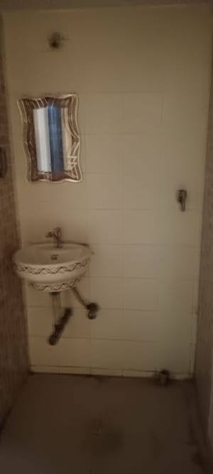 Bathroom in 3 BHK Apartment at Prafulla Paradise, Kalyan West – for Rent