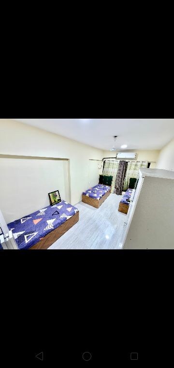 Master Bedroom in  Pg at Santacruz East – for Rent