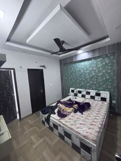 2 BHK + Extra Room Apartment For Rent in Vibhuti Khand