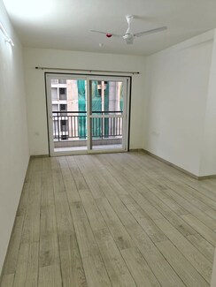 2 BHK Apartment For Rent in Unique K Shire