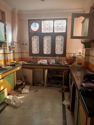 Living Room in 3 BHK Apartment at Lord Mahavira Apartment, Sector 29 – for Rent