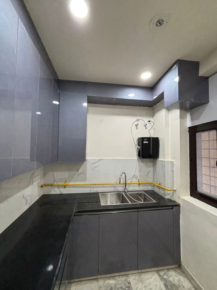 Kitchen, lord-mahavira-apartment 3 Bedroom 1500 Sq.Ft. Apartment In Sector 29 Noida 9774458