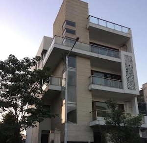 5 BHK Villa – Exterior View View at Sector 47 - for Sale