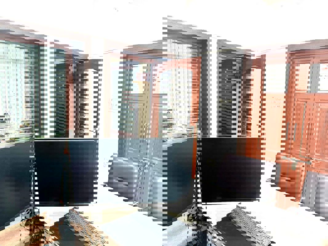 Office Space For Rent in Hazratganj