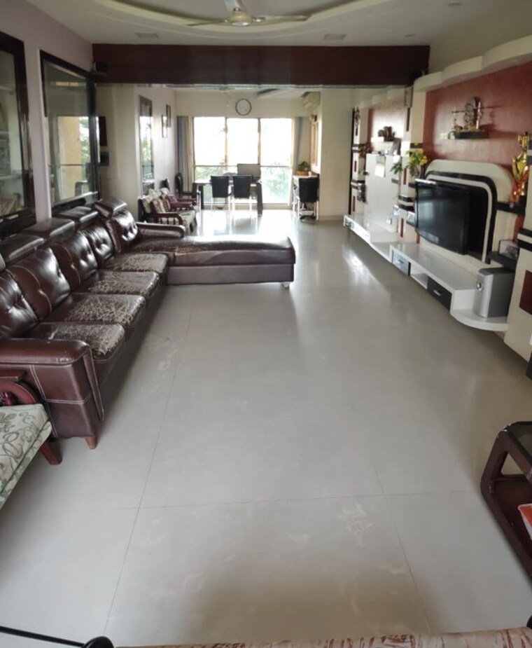  Parking, lodha-luxuria 4 Bedroom 1600 Sq.Ft. Apartment In Majiwada Thane 9774539