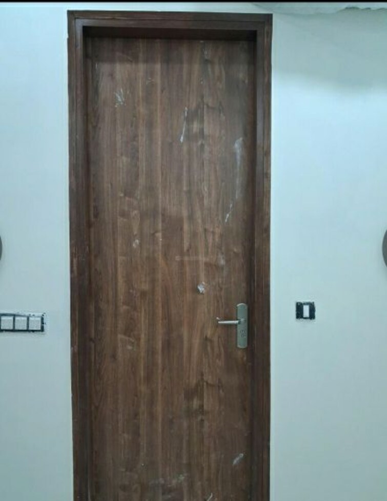 undefined, ramesh nagar 2.5 Bedroom 950 Sq.Ft. Builder Floor In Ramesh Nagar Delhi 9774560