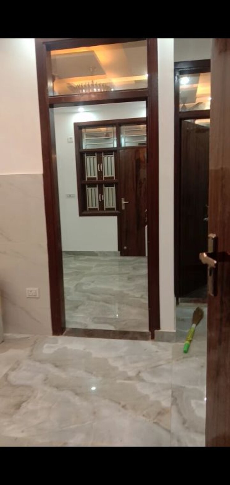 undefined, dwarka mor 2 Bedroom 900 Sq.Ft. Independent House In Dwarka Mor Delhi 9766086