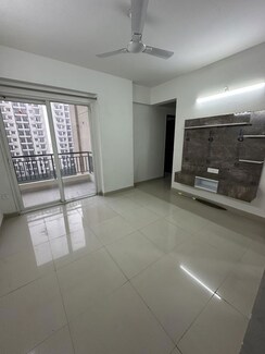 2 BHK Apartment For Rent in Oasis GrandStand