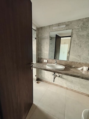 Furnished Amenities in 3 BHK Apartment at Dheeraj Insignia, G Block Bkc – for Rent