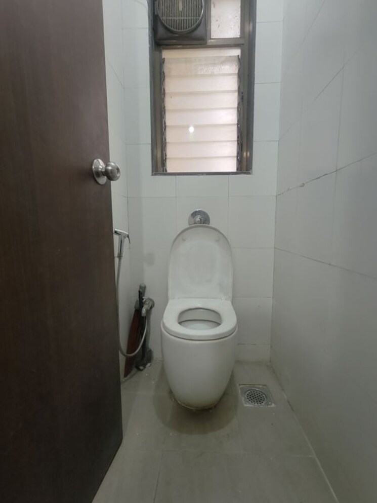 Bathroom, lodha-casa-ultima 1 Bedroom 594 Sq.Ft. Apartment In Chirak Nagar Thane 9774570