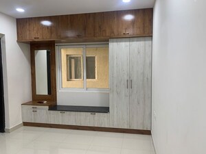 2 BHK Apartment For Rent in Greenmark Mayfair Apartments, Tellapur
