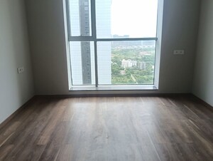 Room in 4 BHK Apartment at Panchshil Towers, Kharadi – for Rent