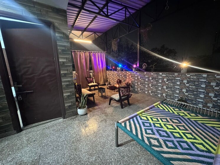 Exterior View, shivalik colony 1 RK 600 Sq.Ft. Builder Floor In Shivalik Colony Delhi 9774591