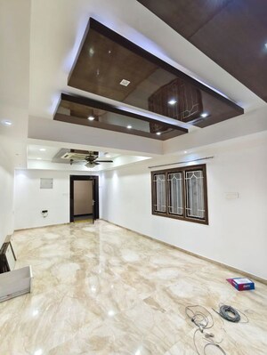 Furnished Amenities in 3 BHK Apartment at Begumpet – for Rent