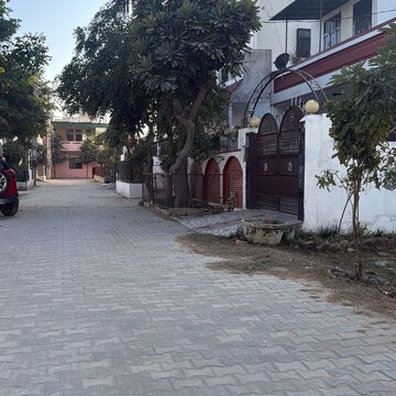 Plot For Sale in New Palam Vihar