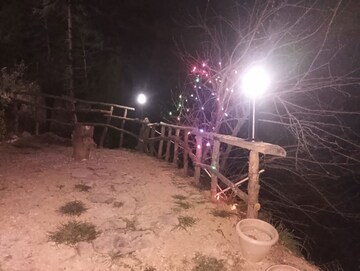 Parking in 6 BHK Independent House at Mashobra – for Sale