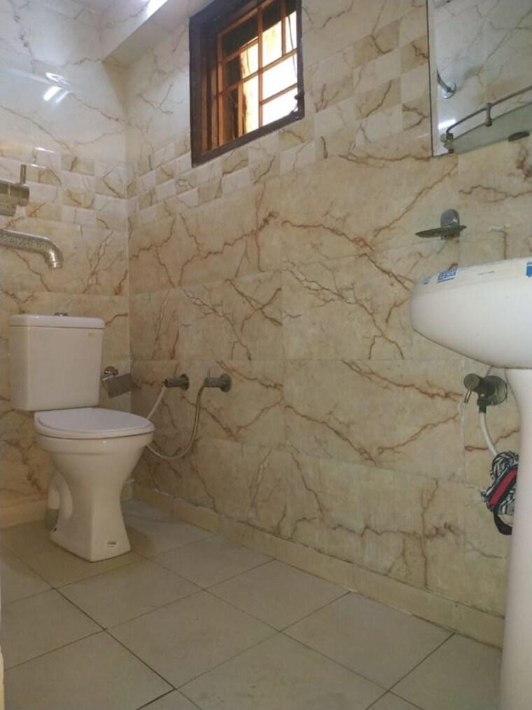 Bathroom, molarband extension 1 Bedroom 516 Sq.Ft. Apartment In Molarband Extension Delhi 9774676