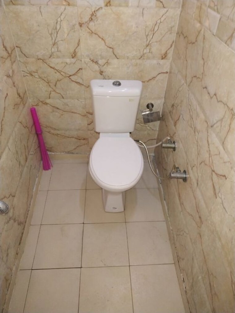 Bathroom, molarband extension 1 Bedroom 516 Sq.Ft. Apartment In Molarband Extension Delhi 9774676