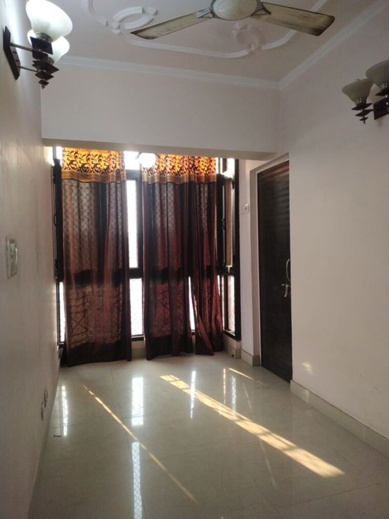 Living Room, molarband extension 1 Bedroom 516 Sq.Ft. Apartment In Molarband Extension Delhi 9774676
