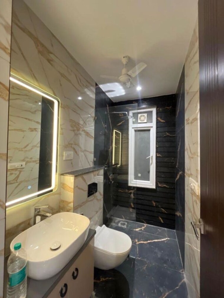 Bathroom, sector 63a 3 Bedroom 1600 Sq.Ft. Builder Floor In Sector 63a Gurgaon 9774683