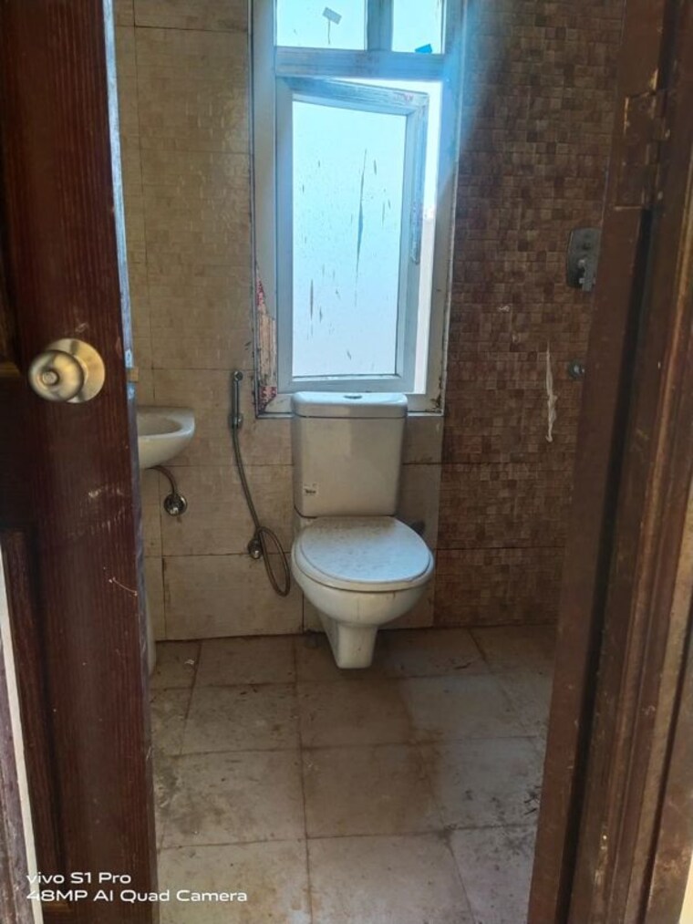 Bathroom, wave-city 2.5 Bedroom 1283 Sq.Ft. Apartment In Wave City Ghaziabad 9774697