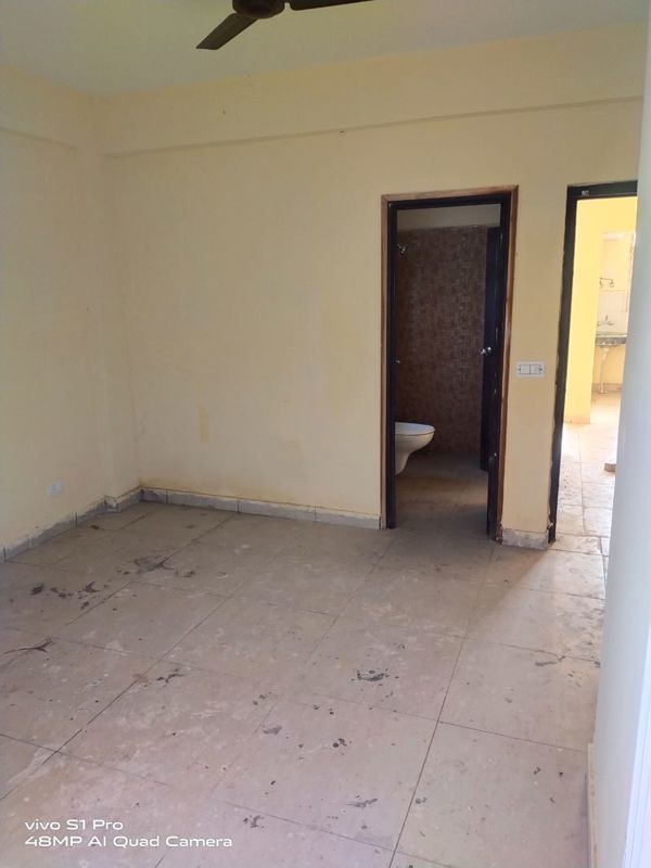 2.5 BHK + Study Room Apartment For Rent in Wave City