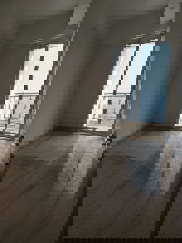 3 BHK + Servant Room Apartment For Rent in Mahagun Mezzaria