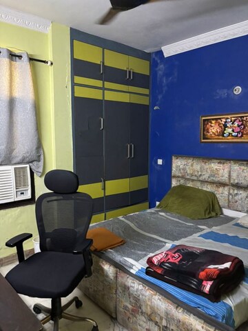 Team Area in 3 BHK Builder Floor at Unitech Singleton Floors South City, Sector 50 – for Sale