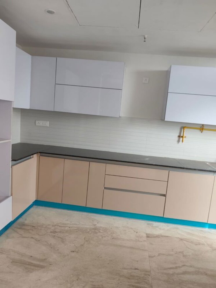 Kitchen, mahagun-mezzaria 4 Bedroom 3525 Sq.Ft. Apartment In Sector 78 Noida 9774709