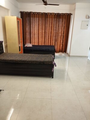 Room in  Pg at Veera Desai Industrial Estate – for Rent