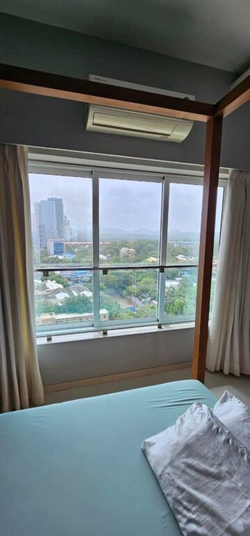 Room in 2 BHK Apartment at Romell Aether, Goregaon East – for Rent