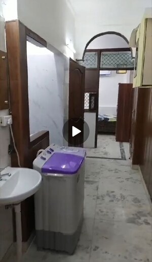 Bathroom in 1 BHK Builder Floor at Patel Nagar – for Rent