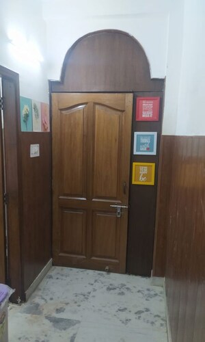 Furnished Amenities in 1 BHK Builder Floor at Patel Nagar – for Rent