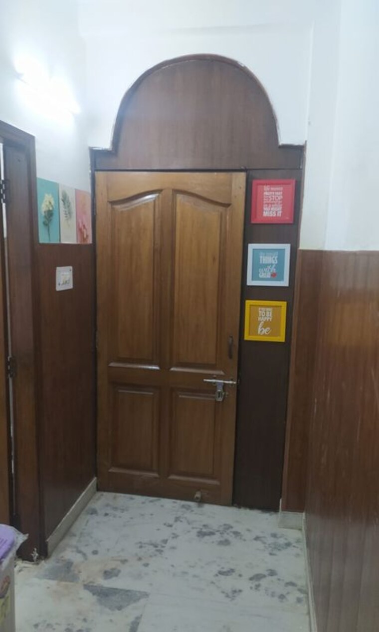 undefined, patel nagar 1 Bedroom 400 Sq.Ft. Builder Floor In Patel Nagar Delhi 9774761
