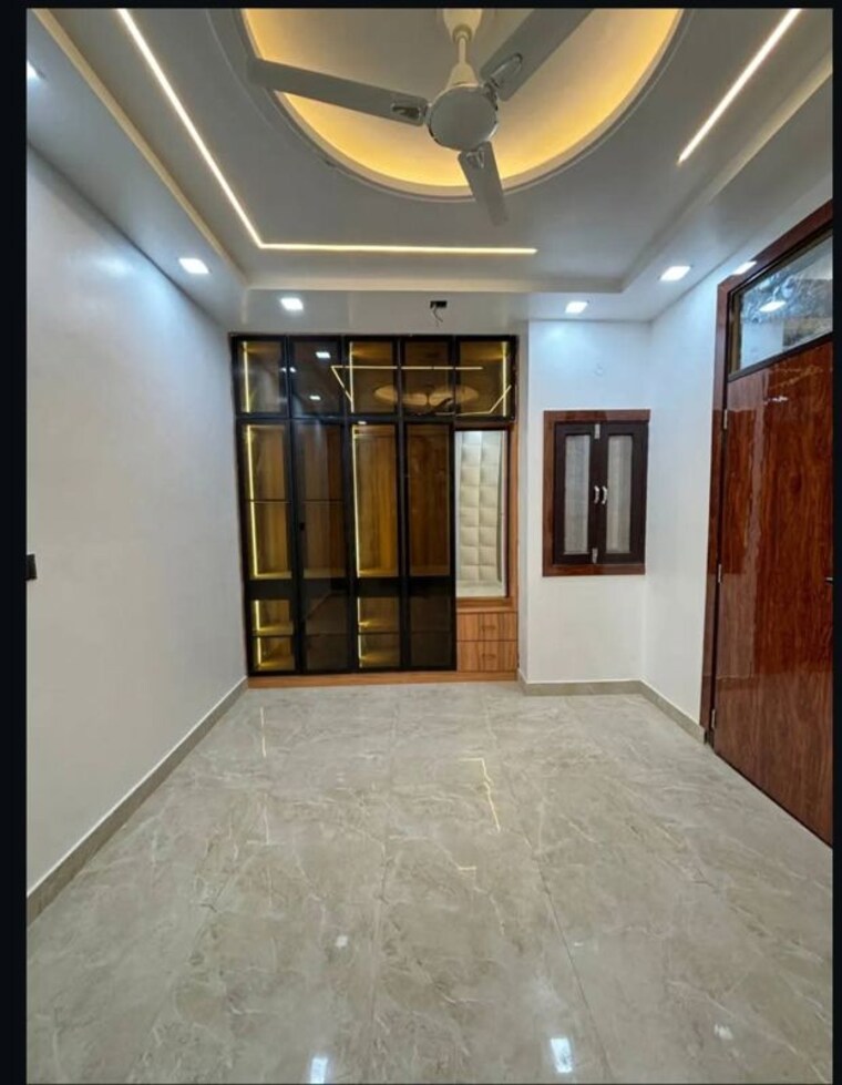Room, dwarka mor 2 Bedroom 60 Sq.Yd. Independent House In Dwarka Mor Delhi 9774766