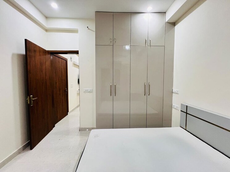 Kitchen, sector 27 4 Bedroom 360 Sq.Yd. Builder Floor In Sector 27 Gurgaon 9774767