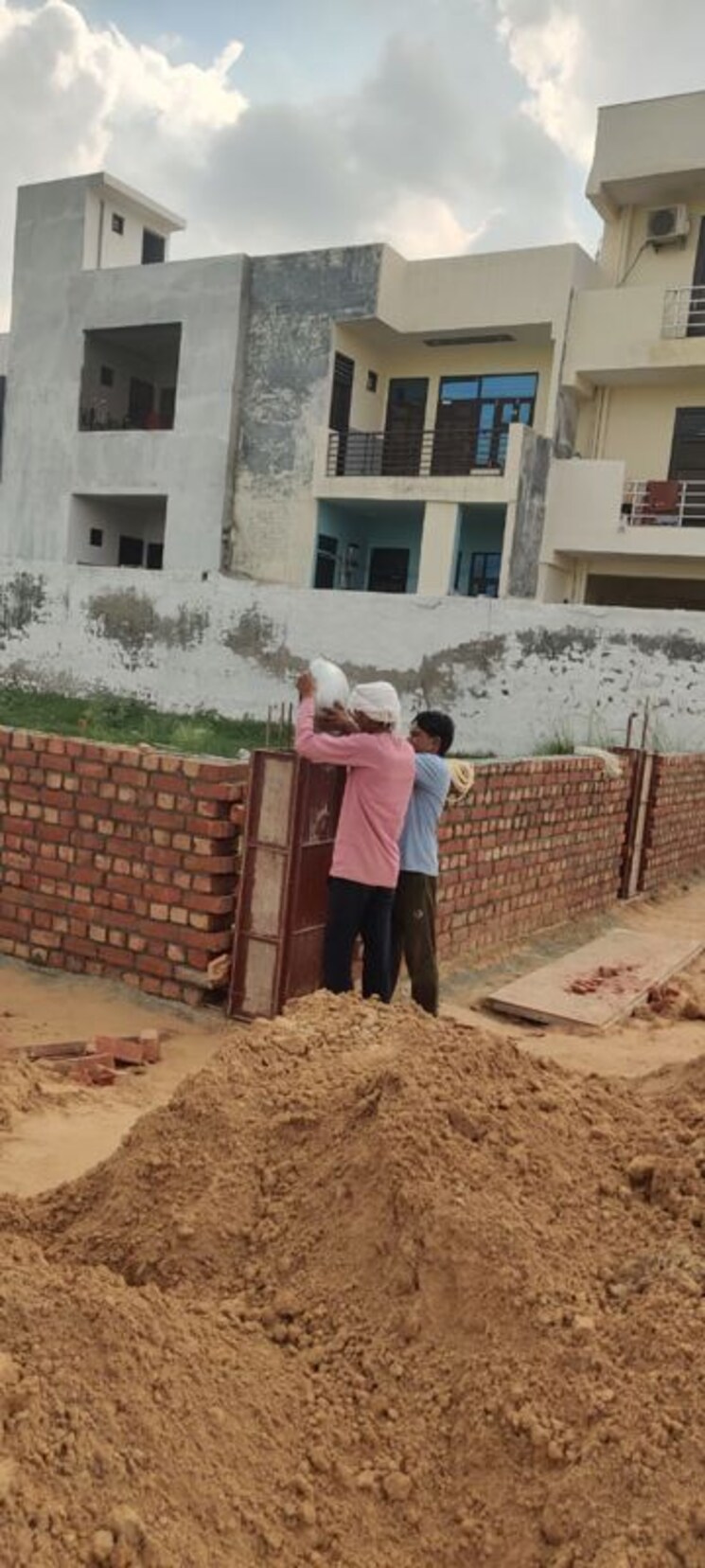 Exterior View, sector 12a  119 Sq.Yd. Plot In Sector 12a Gurgaon 9774784