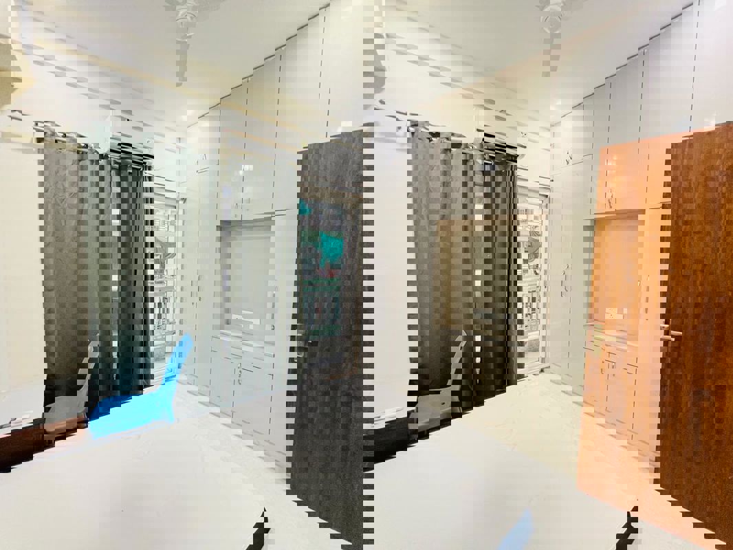 3 BHK + Study Room Apartment For Rent in Sector 14