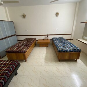 Bedroom in 1 BHK Builder Floor at Gautam Nagar – for Rent