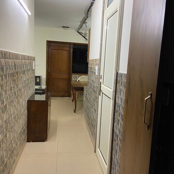 Bathroom in 1 BHK Builder Floor at Gautam Nagar – for Rent