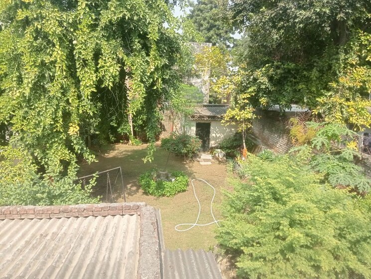 Garden, saket 1 Bedroom 500 Sq.Ft. Villa In Saket Delhi 9774966