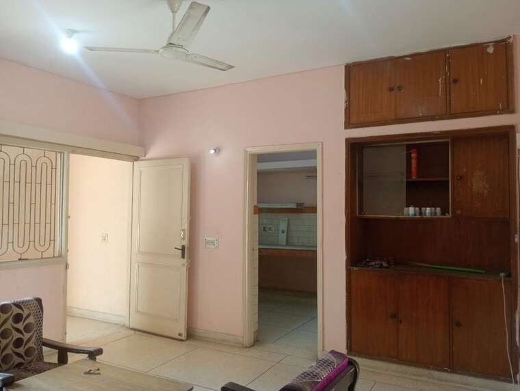 Room, saket 1 Bedroom 500 Sq.Ft. Villa In Saket Delhi 9774966
