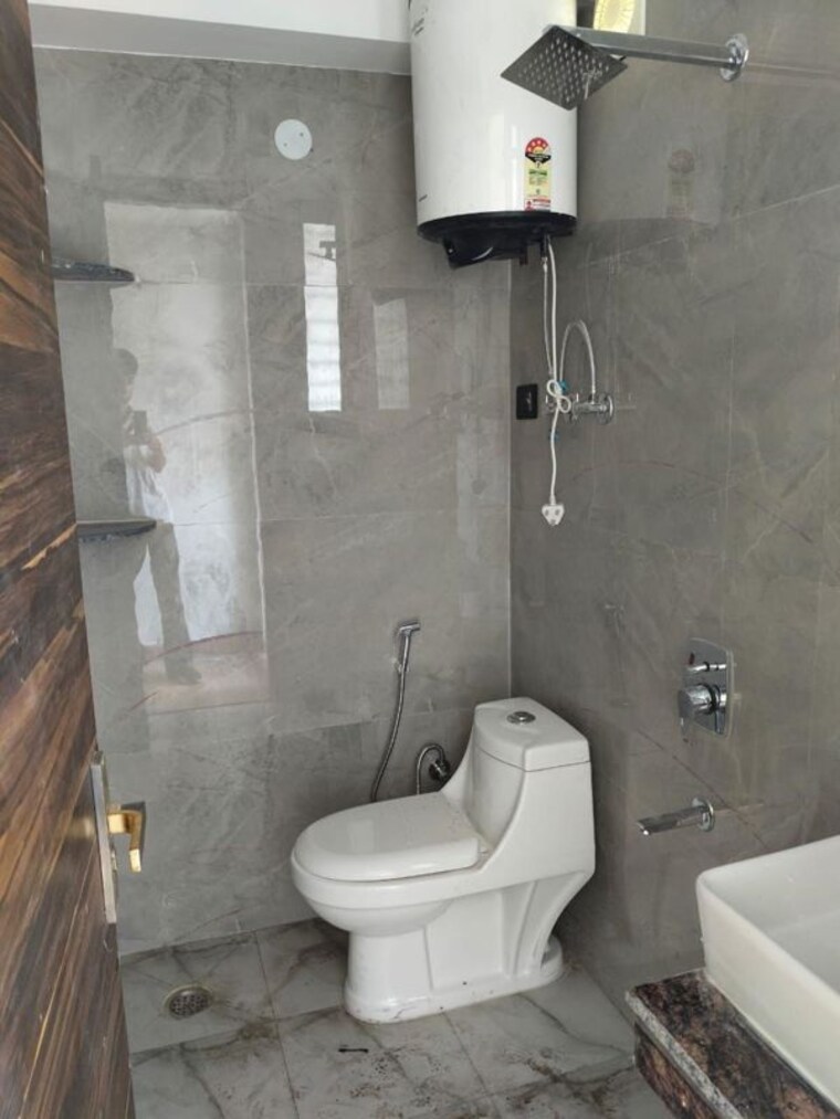 Bathroom, saket 1 Bedroom 450 Sq.Ft. Builder Floor In Saket Delhi 9774979