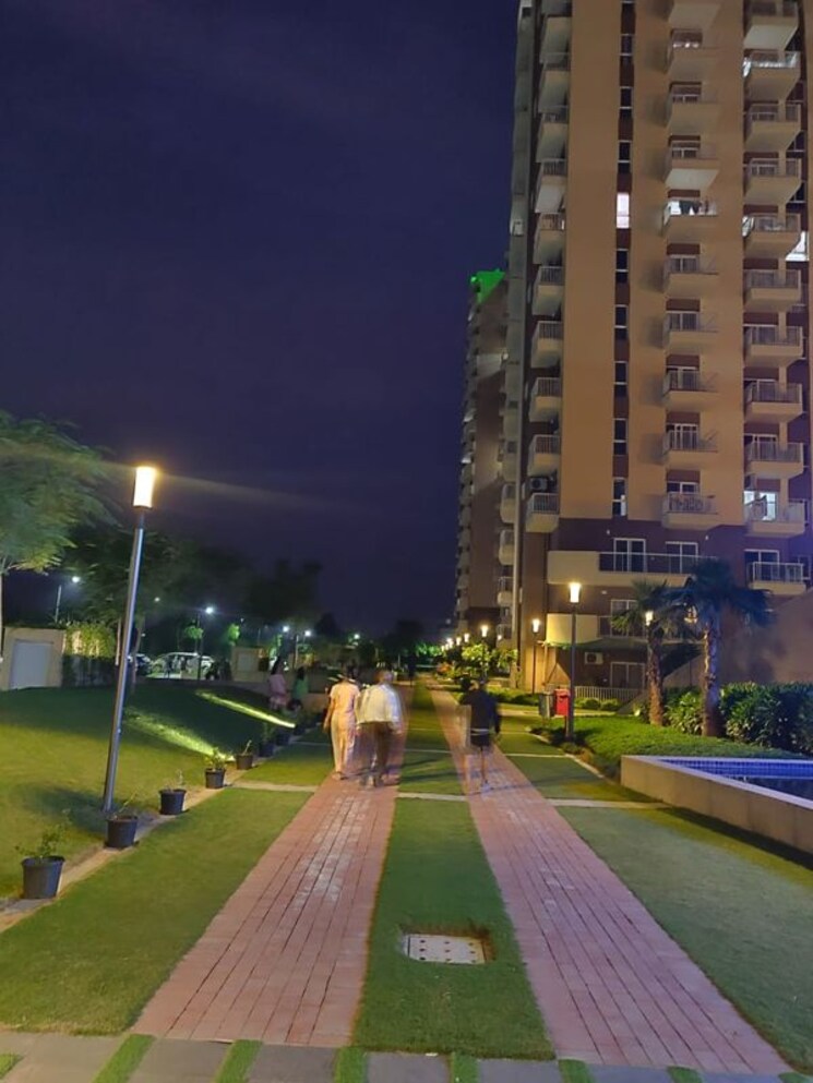 Swimming Pool, eldeco-acclaim 3 Bedroom 1751 Sq.Ft. Apartment In Sohna Sector 2 Gurgaon 9774982