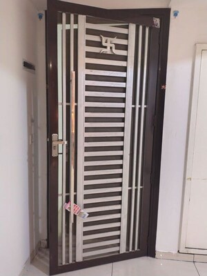 Balcony in 3 BHK Apartment at Sector 16 Greater Noida – for Rent