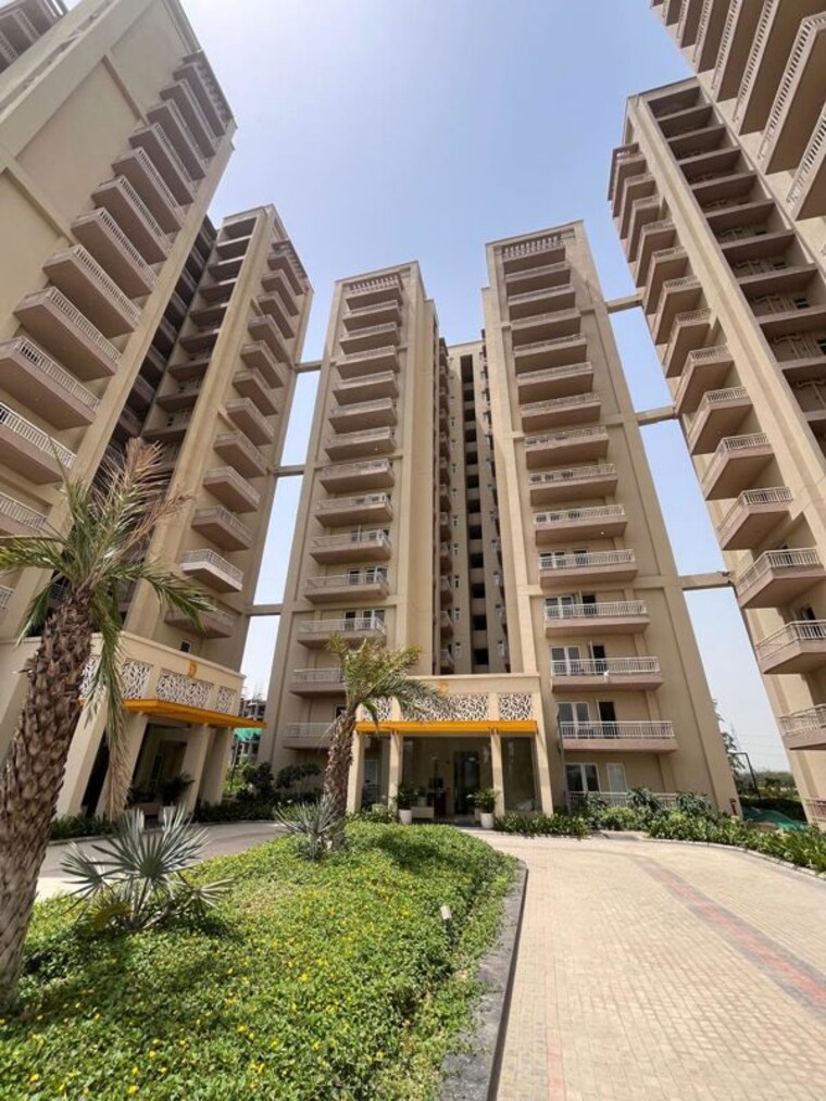 Exterior View, silverglades-the-melia 3 Bedroom 1845 Sq.Ft. Apartment In Sohna Sector 35 Gurgaon 9775011